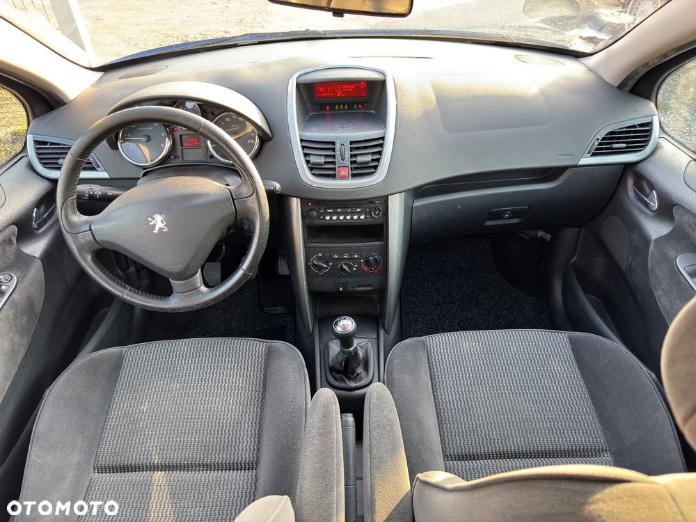 Peugeot 207 90 HDi FAP (Blue Lion) Tendance - 22