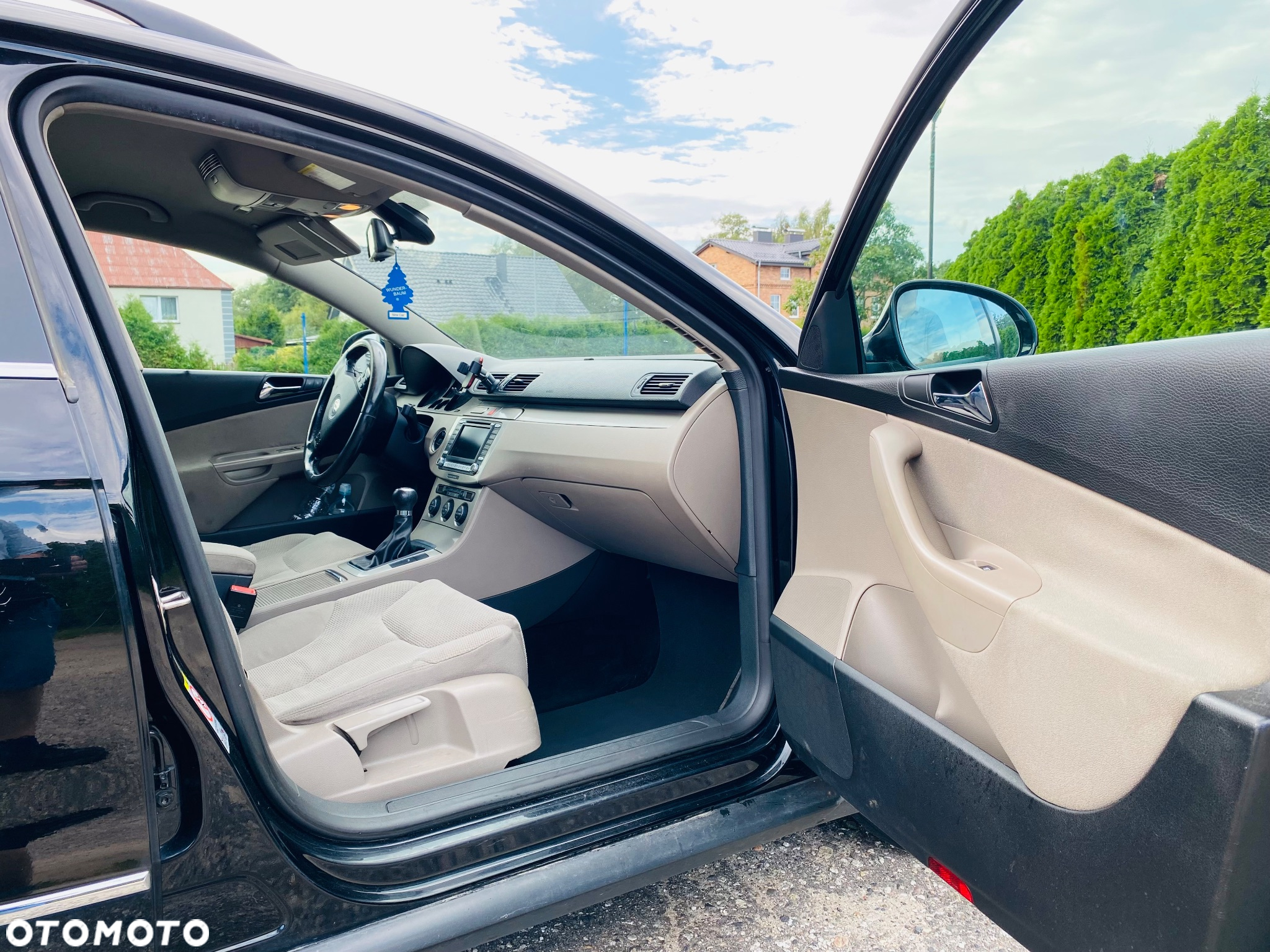 Volkswagen Passat - 16