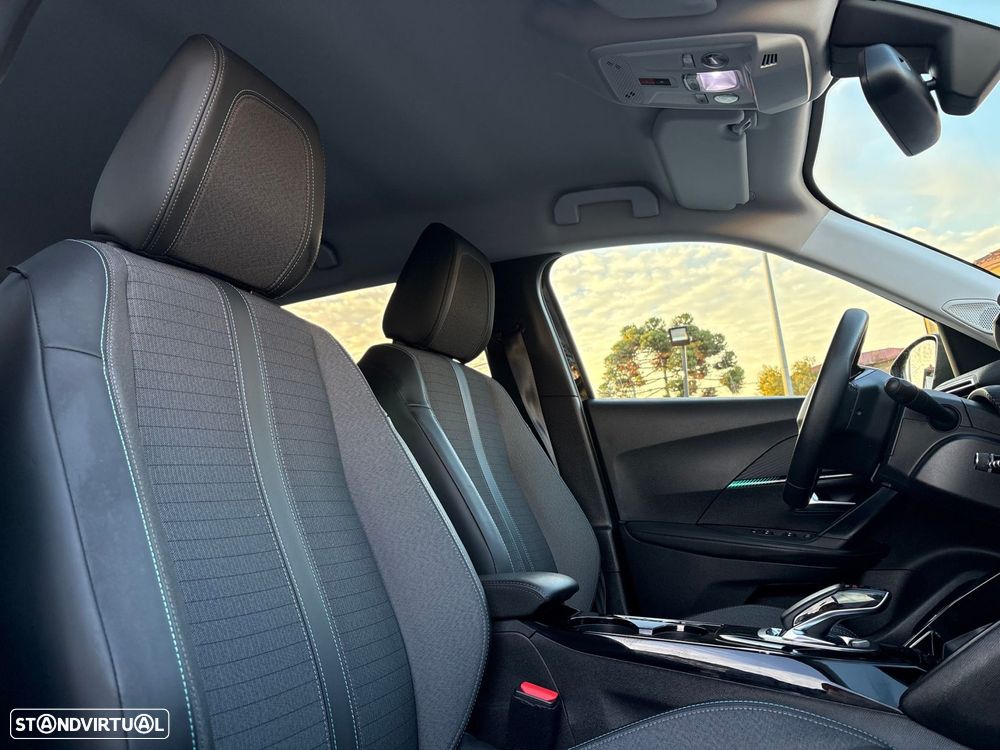 Peugeot e-2008 50 kWh Allure Pack - 22