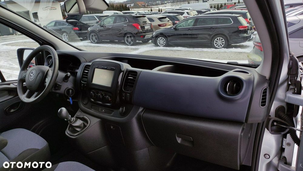 Opel Vivaro - 27