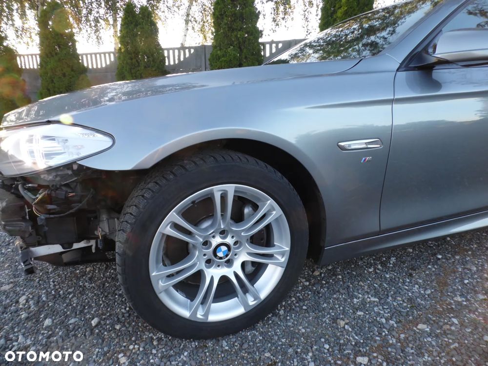 BMW Seria 5 525d xDrive Sport-Aut - 17