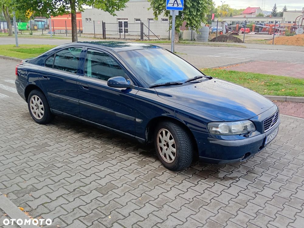 Volvo S60 2.4 - 8