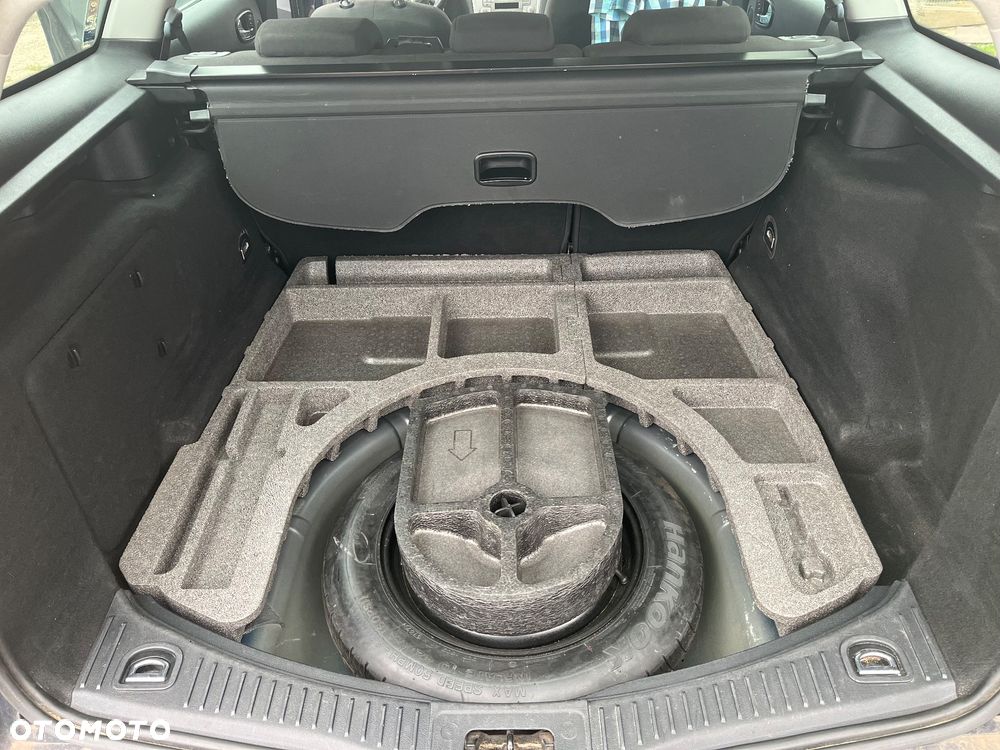 Ford Mondeo 1.8 TDCi Ambiente - 9