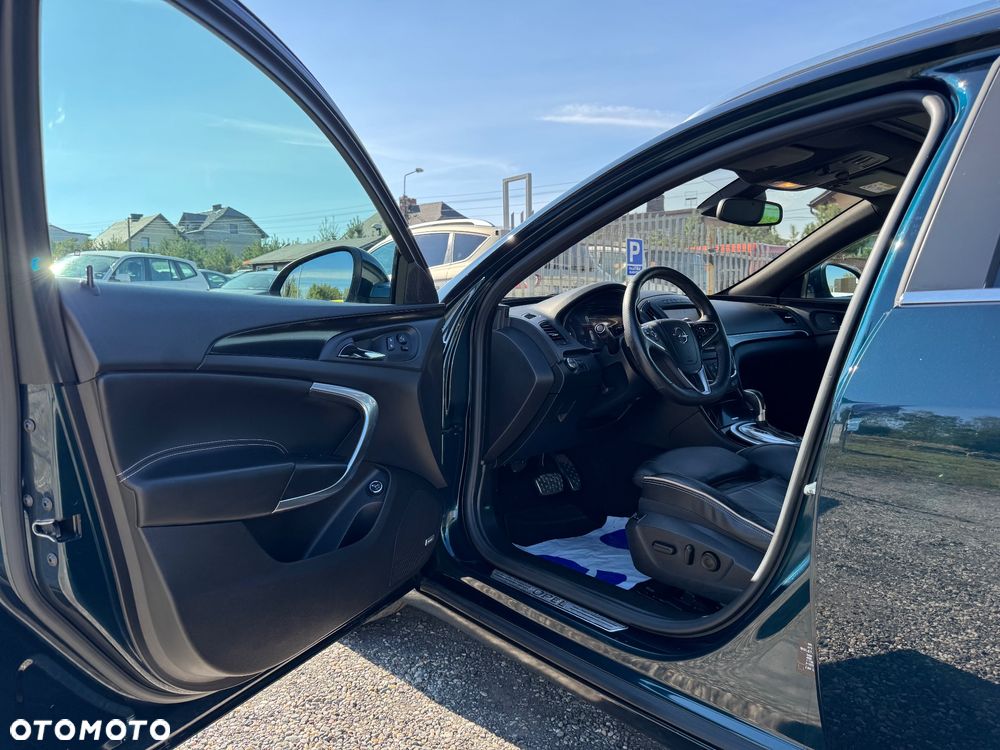 Opel Insignia 2.0 Turbo Sports Tourer 4x4 Automatik Innovation - 10