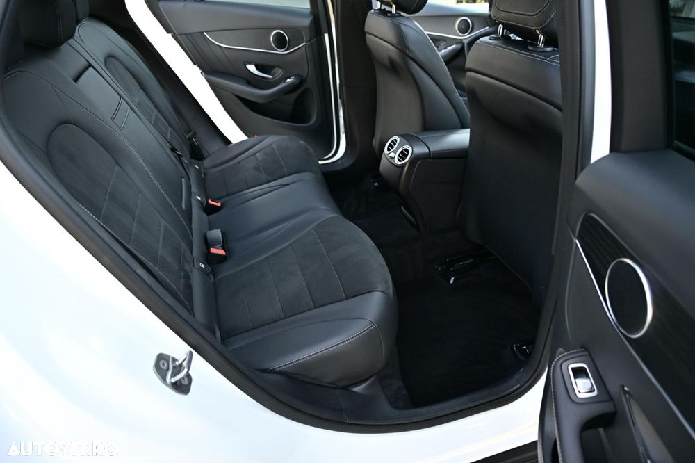 Mercedes-Benz GLC 250 d 4MATIC 9G-TRONIC AMG Line - 35