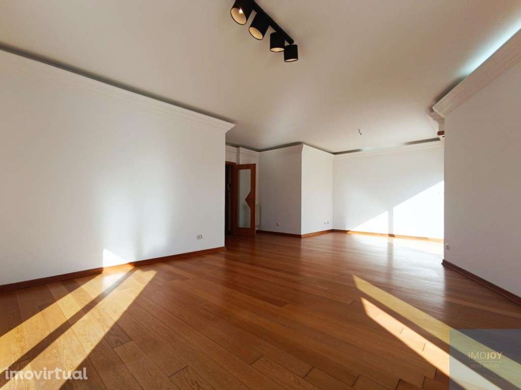 Penthouse T3 em Nova Queijas - Grande imagem: 4/51