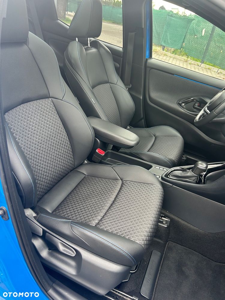 Toyota Yaris Hybrid 1.5 GR Sport - 26