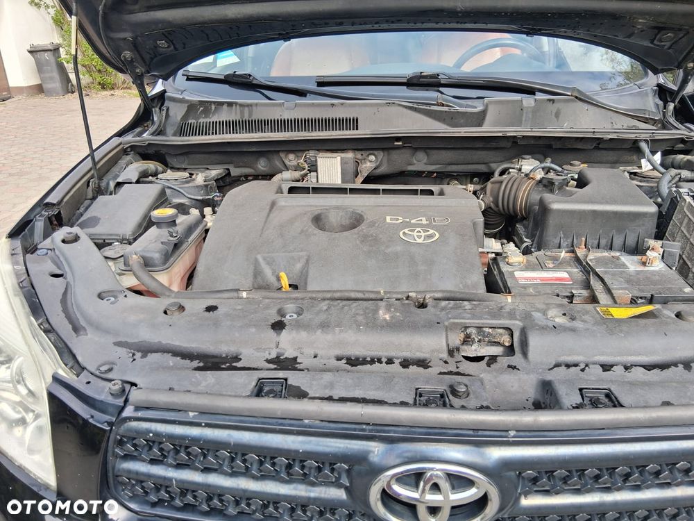 Toyota RAV4 2.2 D-4D 4x4 - 11