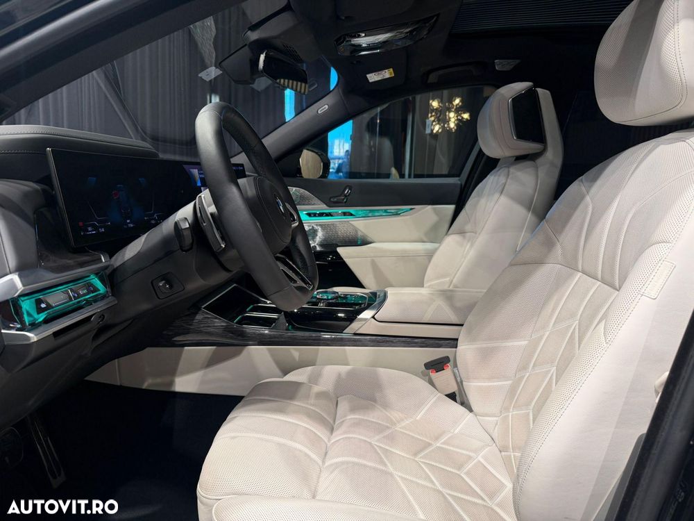 BMW Seria 7 740d xDrive MHEV - 16