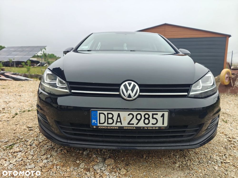 Volkswagen Golf - 10