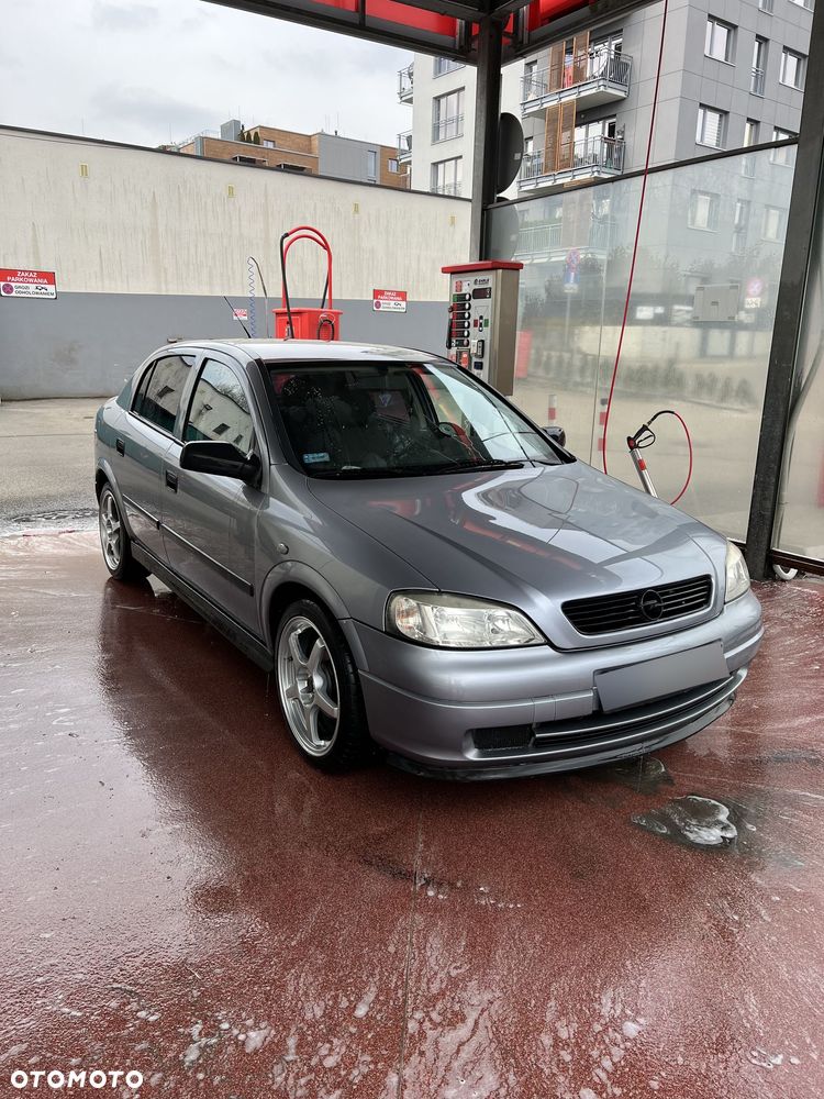 Opel Astra 1.6 Start - 8