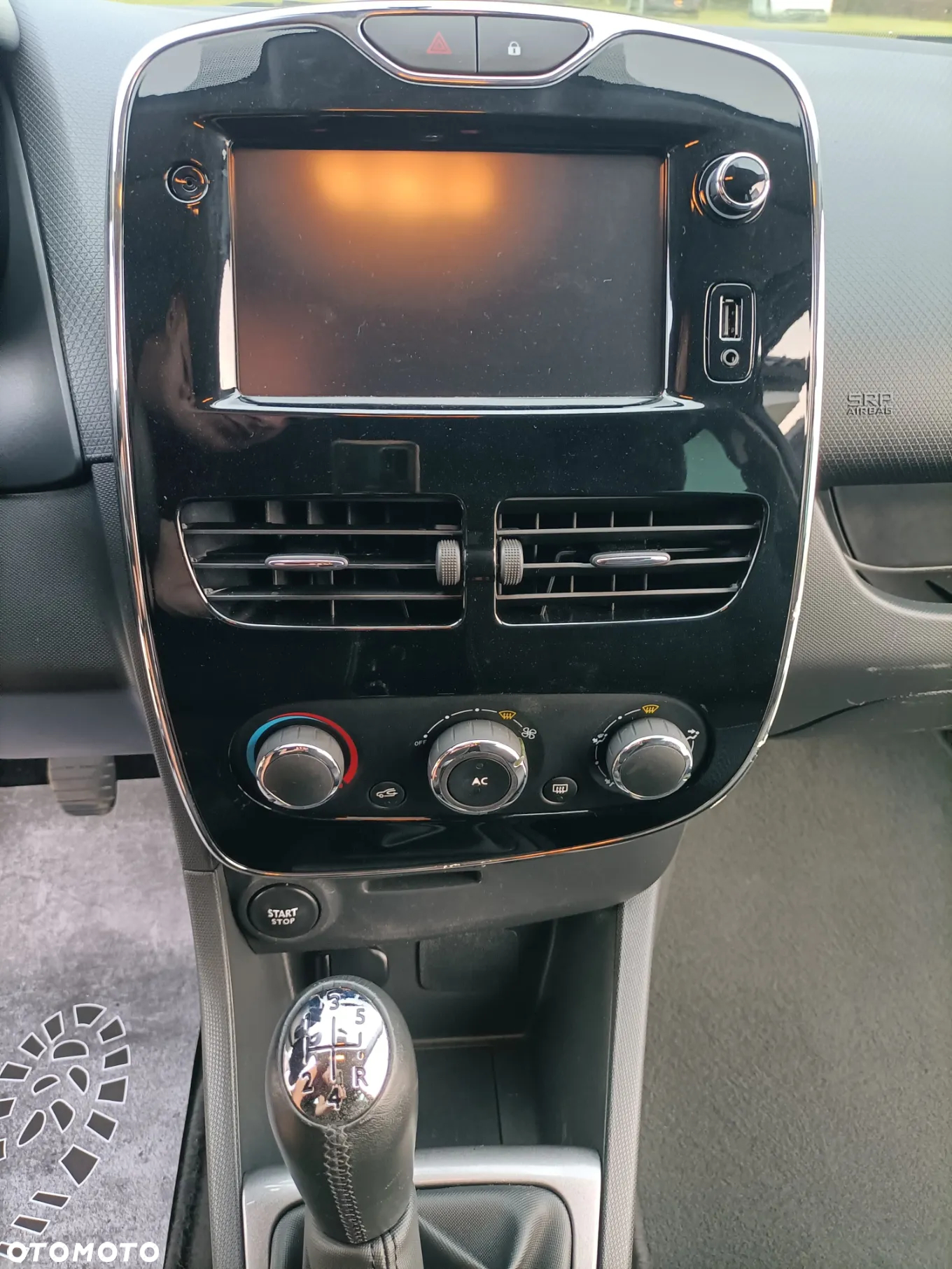 Renault Clio (Energy) TCe 90 Bose Edition - 24