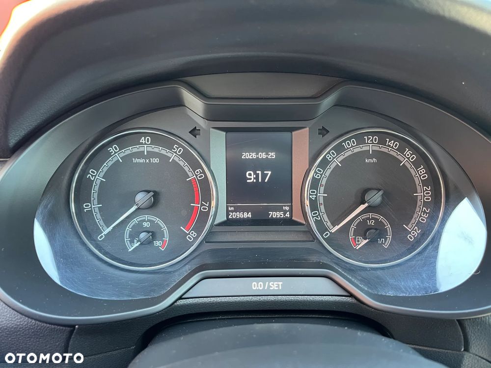 Skoda Octavia 1.4 TSI Ambition - 6