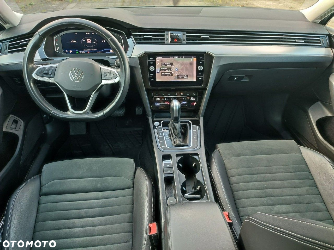 Volkswagen Passat - 22
