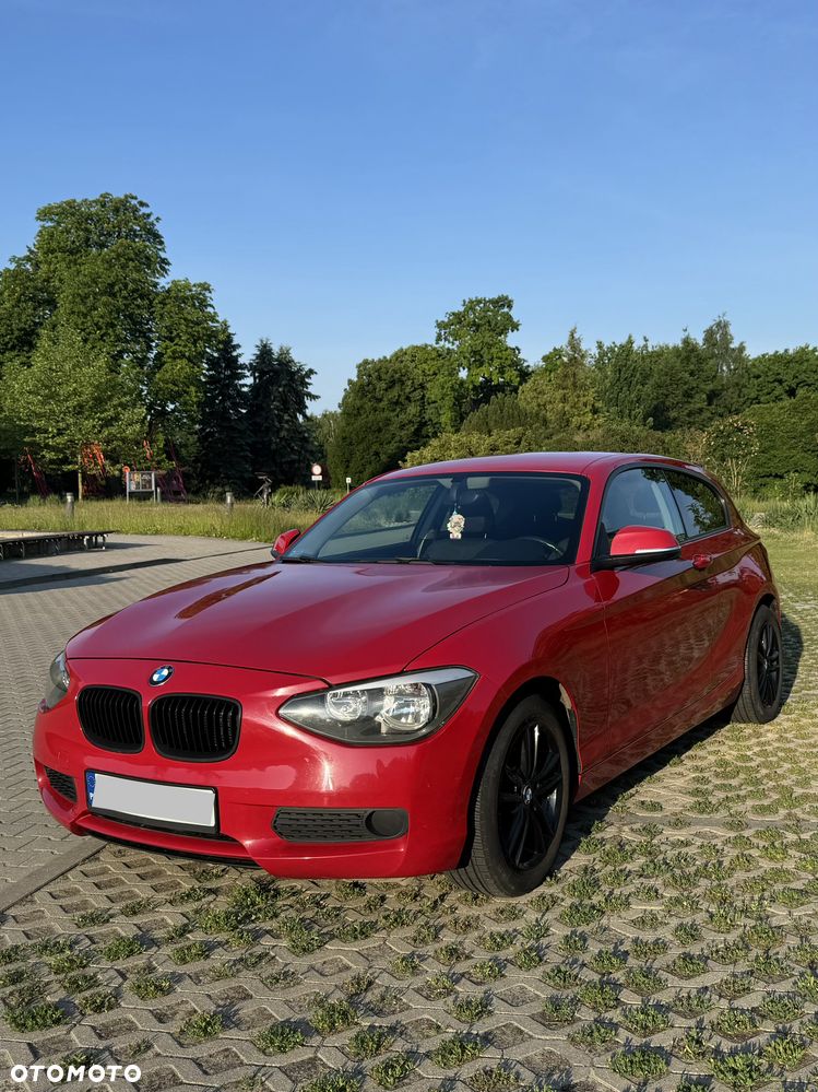 BMW Seria 1 116i - 1