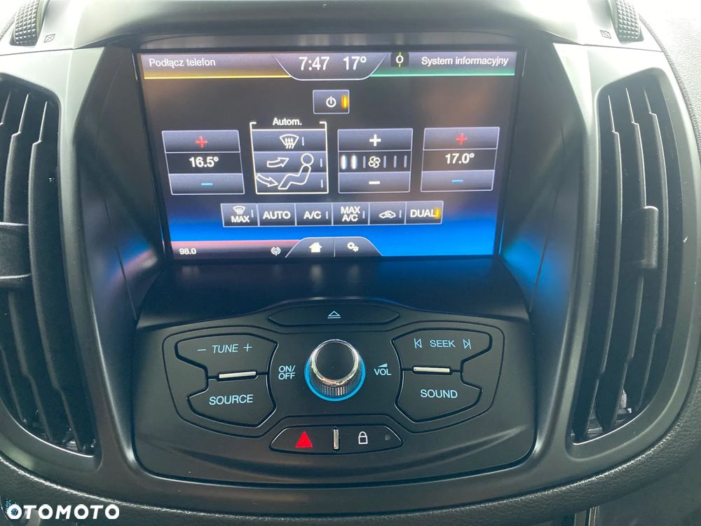 Ford Kuga 1.5 EcoBoost 4x4 Titanium - 35