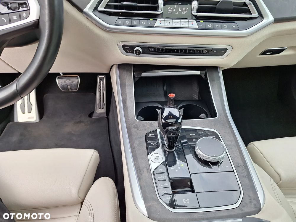 BMW X5 xDrive40d mHEV sport - 15