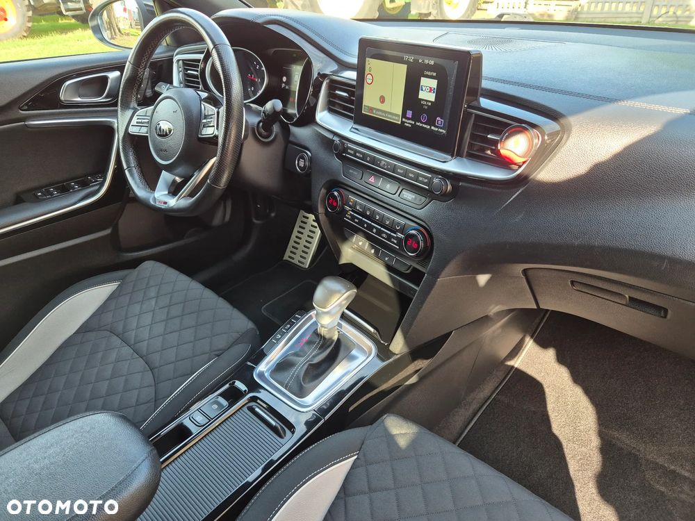 Kia ProCeed 1.6 CRDi GT Line DCT - 24