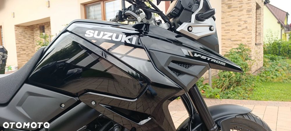 Suzuki V-STROM - 27