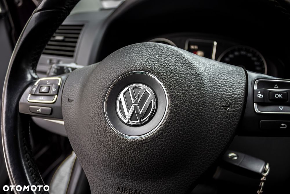 Volkswagen Multivan - 14