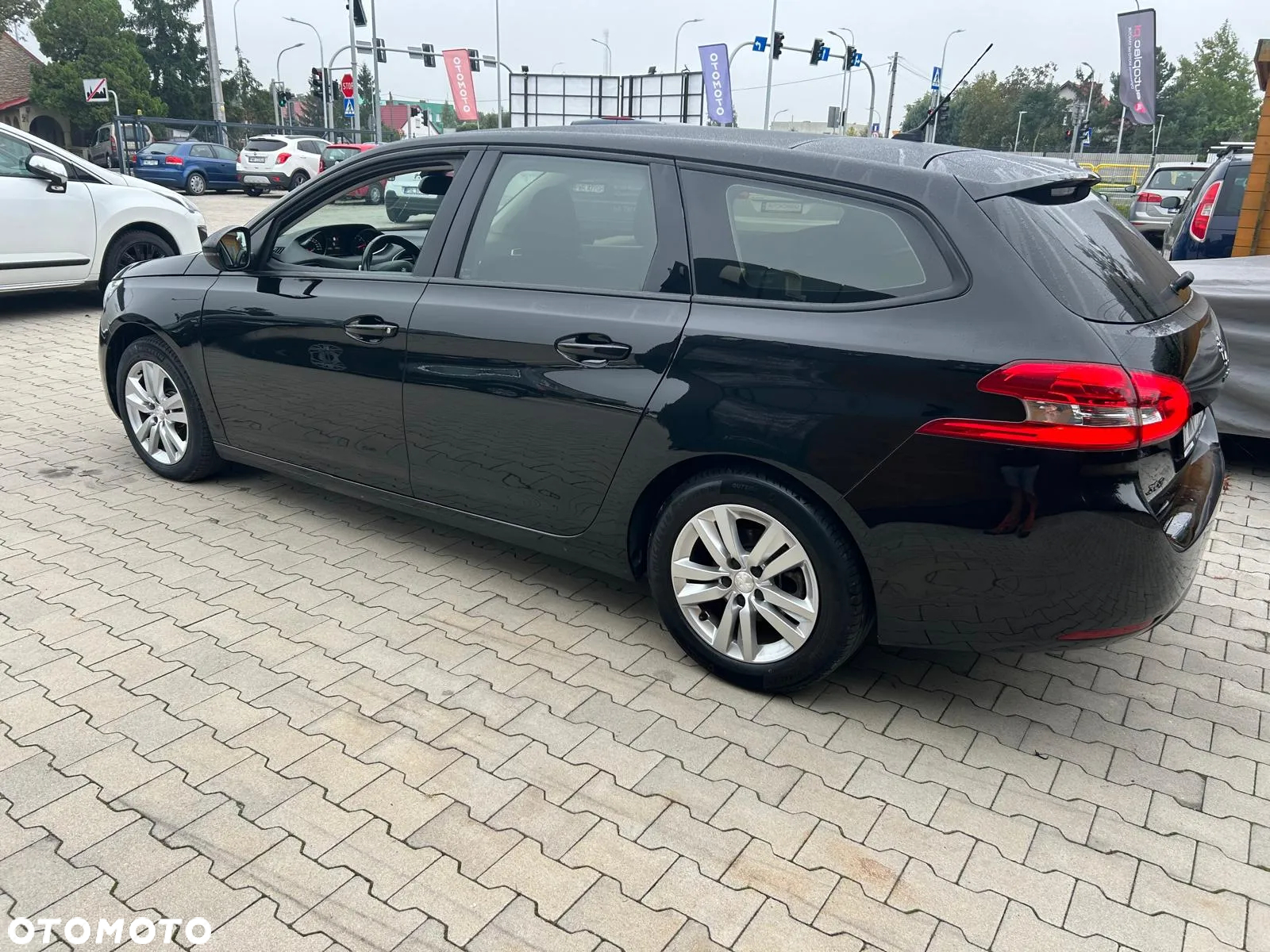 Peugeot 308 1.5 BlueHDi Allure S&S EAT6 - 9