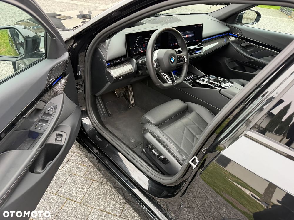 BMW Seria 5 520d mHEV - 10