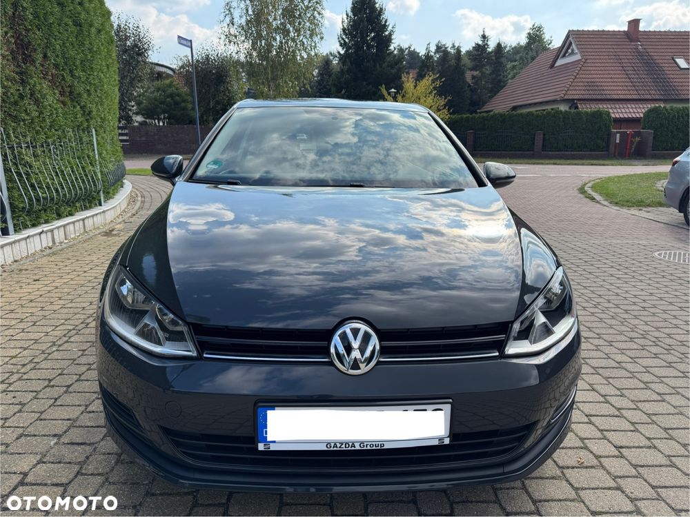 Volkswagen Golf - 2