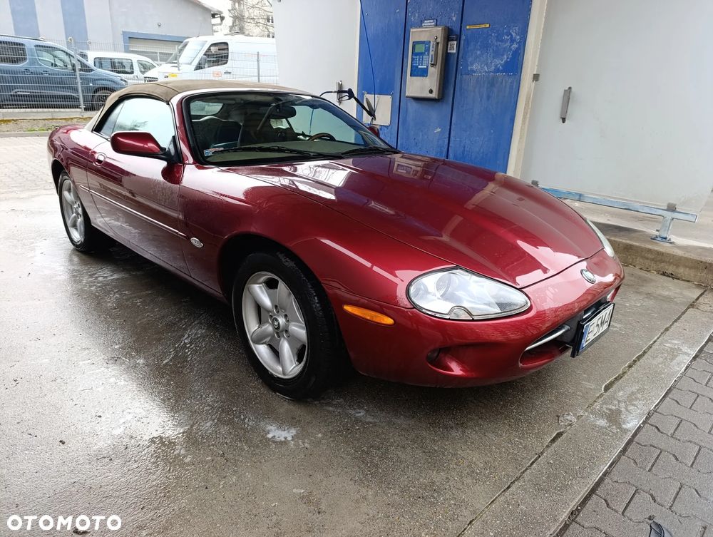 Jaguar XK Cabrio - 7