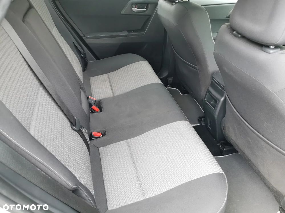 Toyota Auris - 13