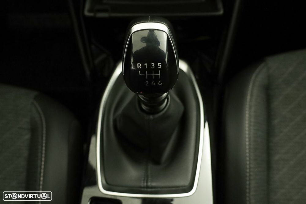 Peugeot 2008 1.2 PureTech Allure - 15