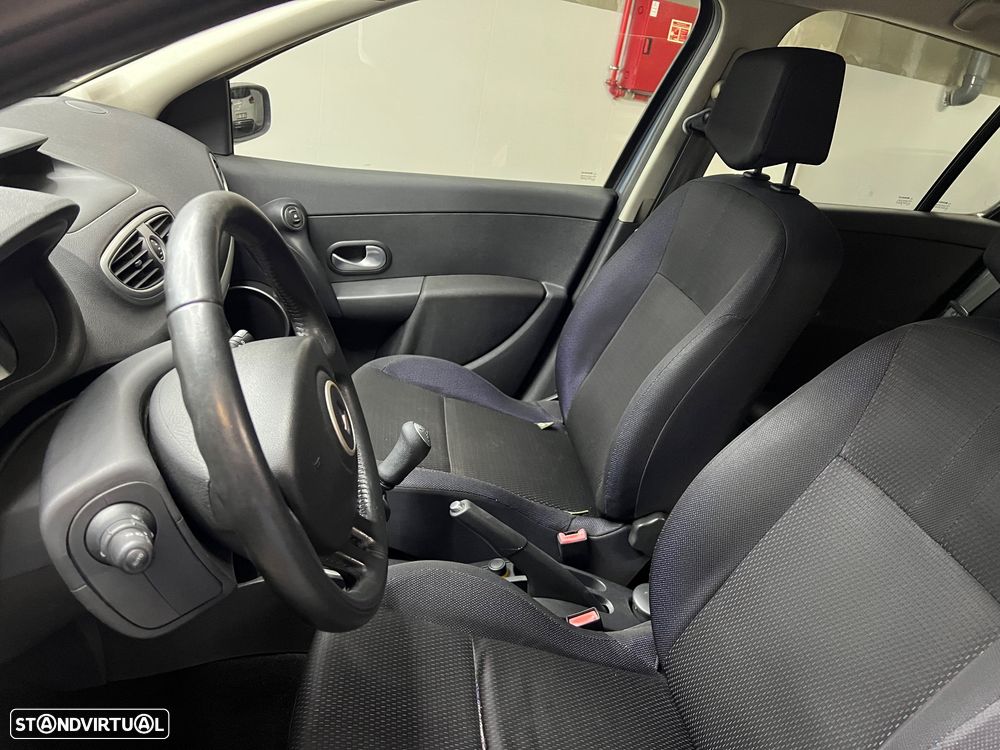 Renault Clio 1.5 dCi Dynamique - 9