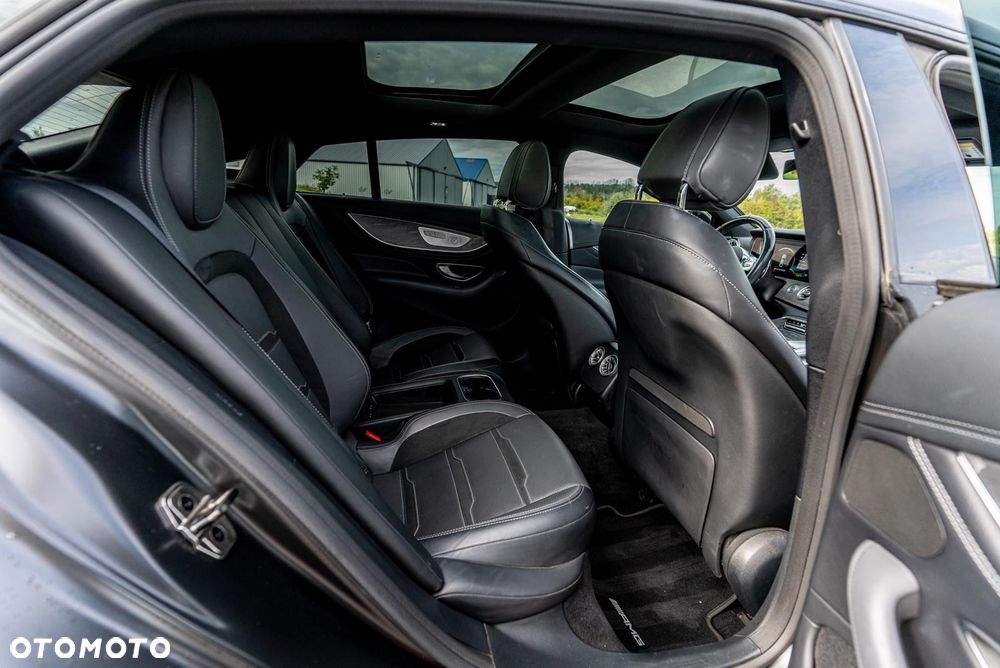 Mercedes-Benz AMG GT 43 4-Matic+ - 12