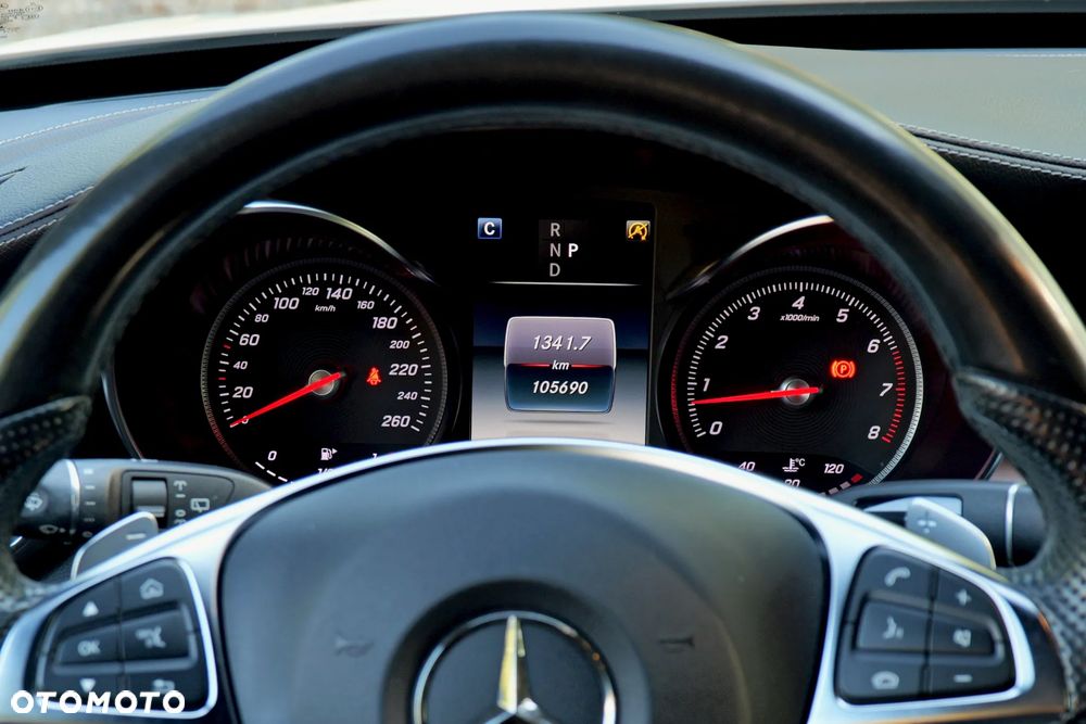 Mercedes-Benz Klasa C 200 4-Matic 9G-TRONIC - 23