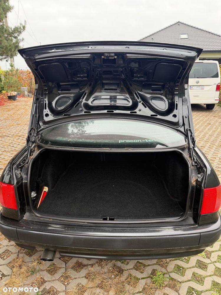 Audi 80 2.0 E - 15