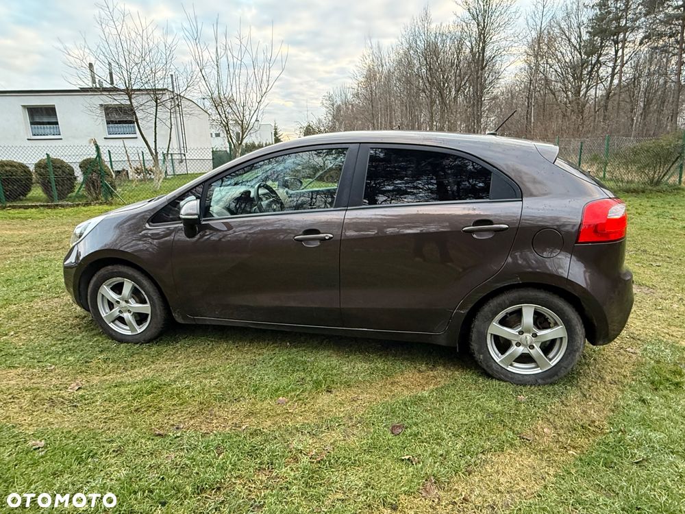 Kia Rio 1.2 XL - 2