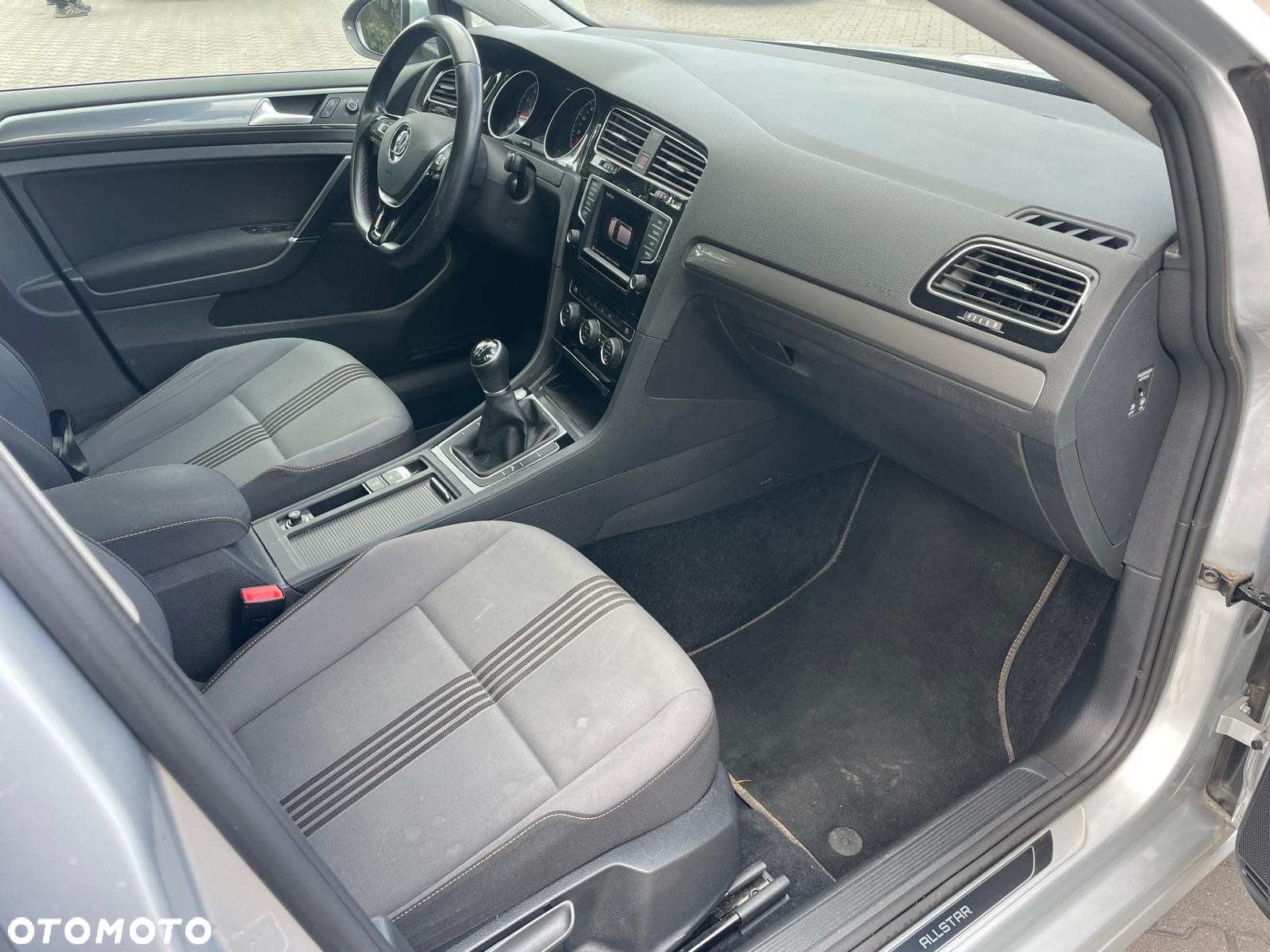 Volkswagen Golf 1.2 TSI BlueMotion Technology Allstar - 11