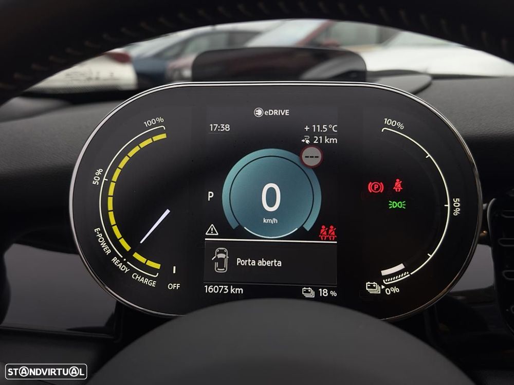 MINI Cabrio Cooper SE - 18