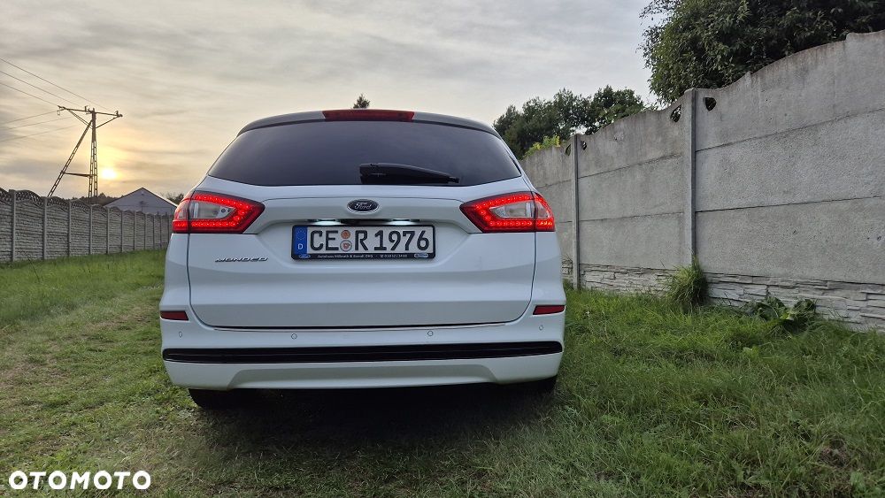 Ford Mondeo 2.0 TDCi Titanium PowerShift - 11
