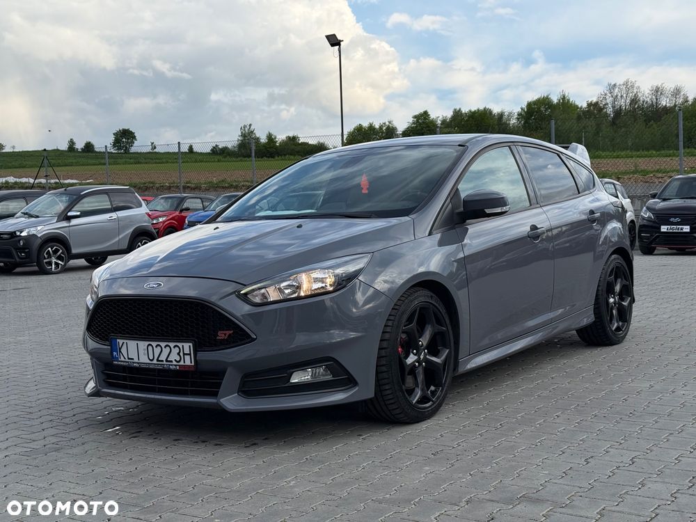 Ford Focus 2.0 EcoBoost ST - 3