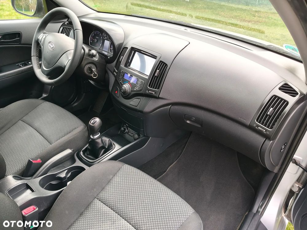 Hyundai i30 i30cw 1.4 blue Comfort - 14