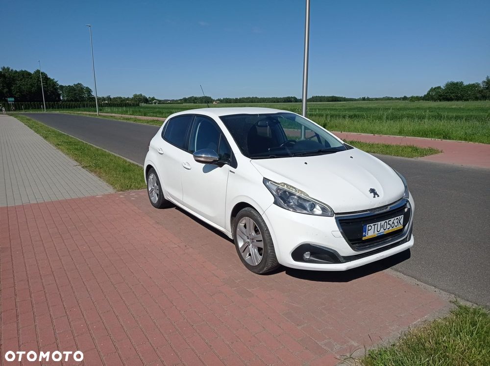 Peugeot 208 PureTech 82 Winter Edition - 1