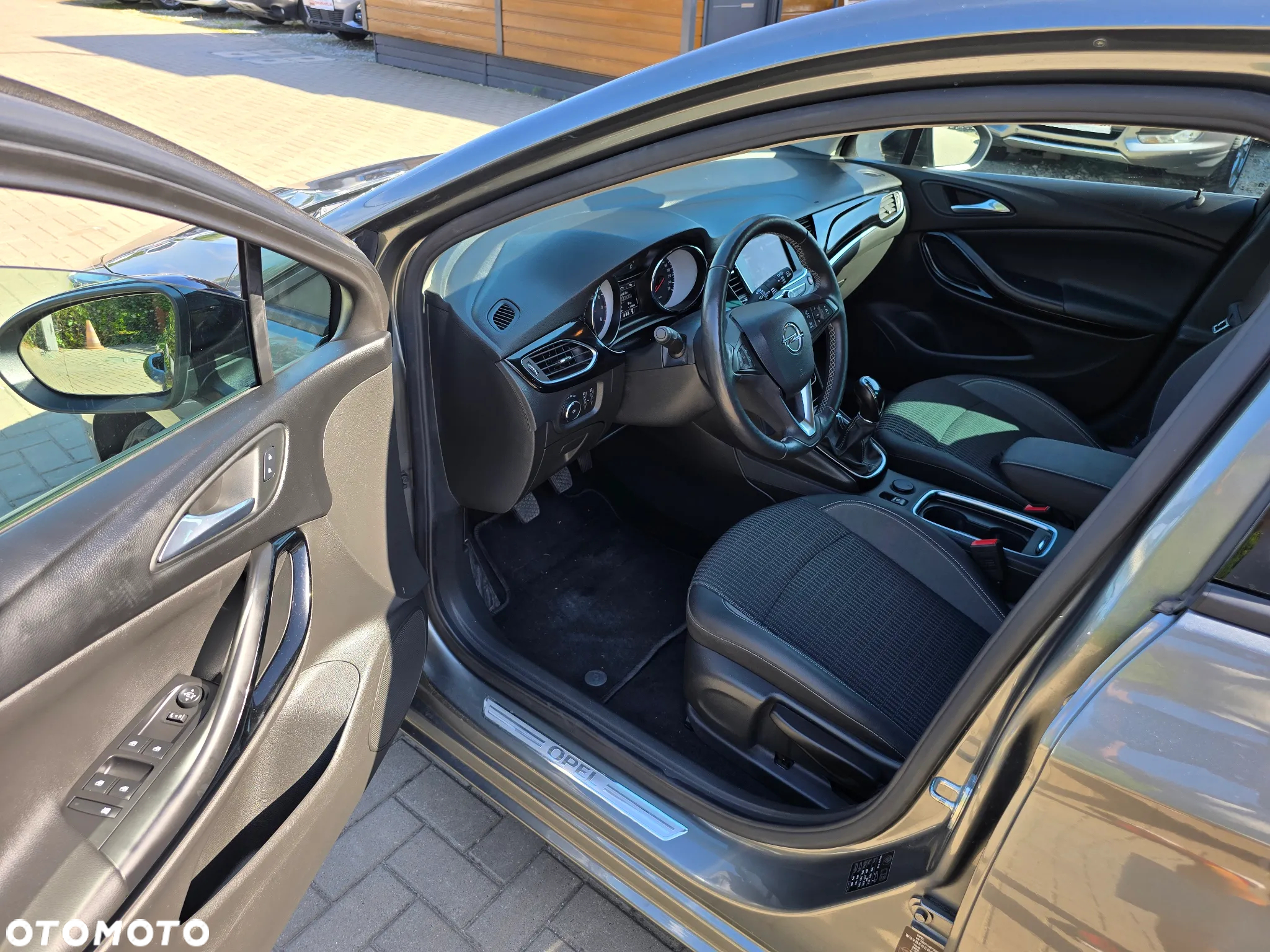 Opel Astra - 8