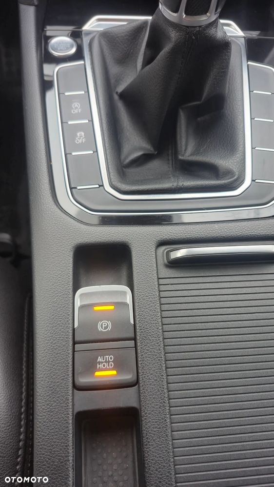 Volkswagen Passat 2.0 TDI BMT Highline - 14