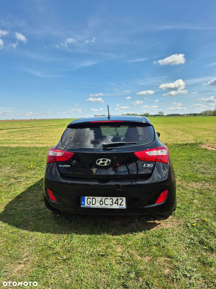 Hyundai i30 1.6 CRDi Classic - 11