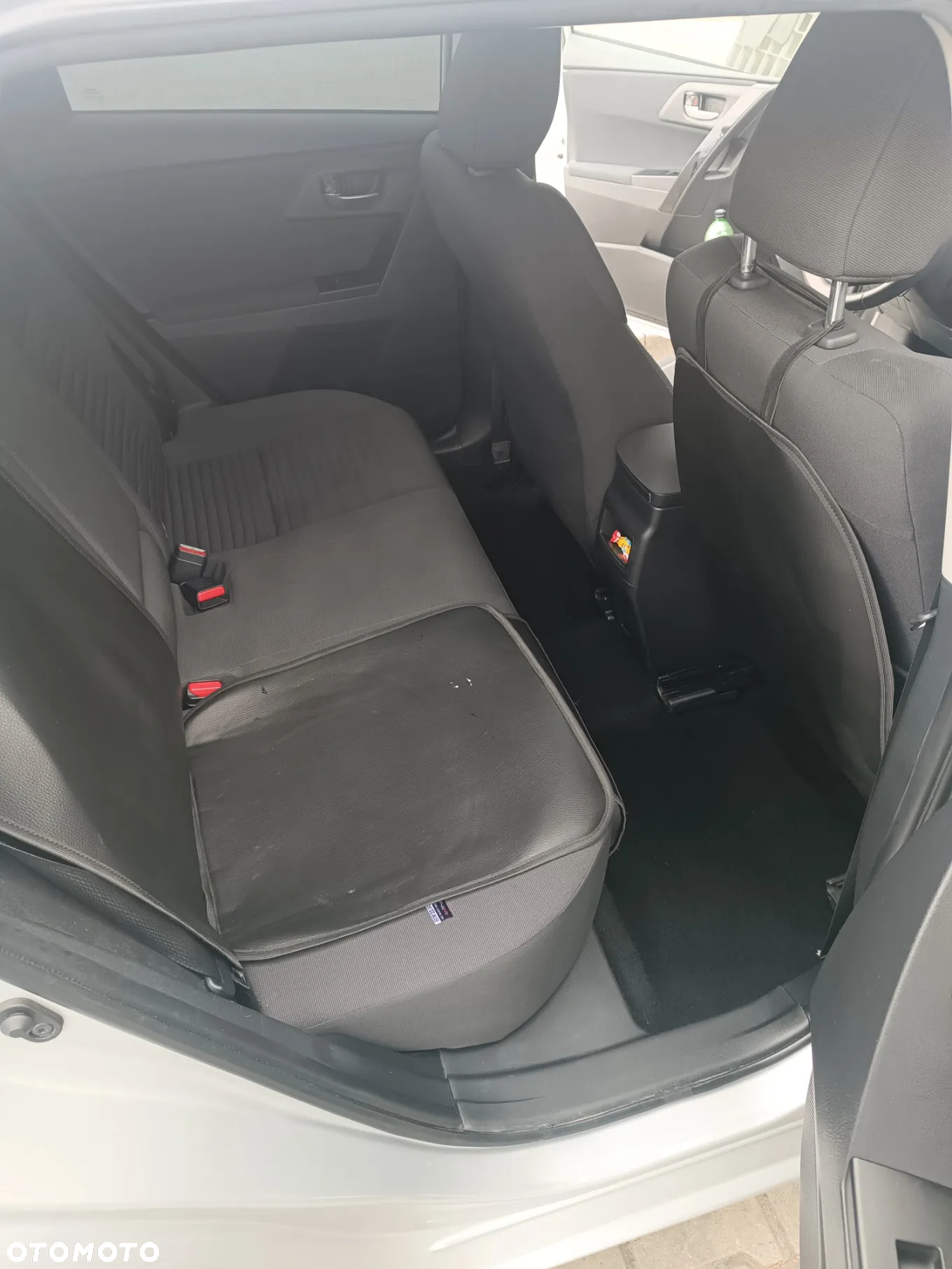 Toyota Auris - 12