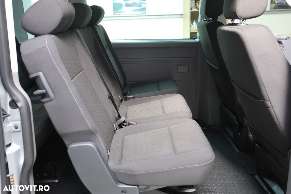 Volkswagen Caravelle LR Highline DSG - 10