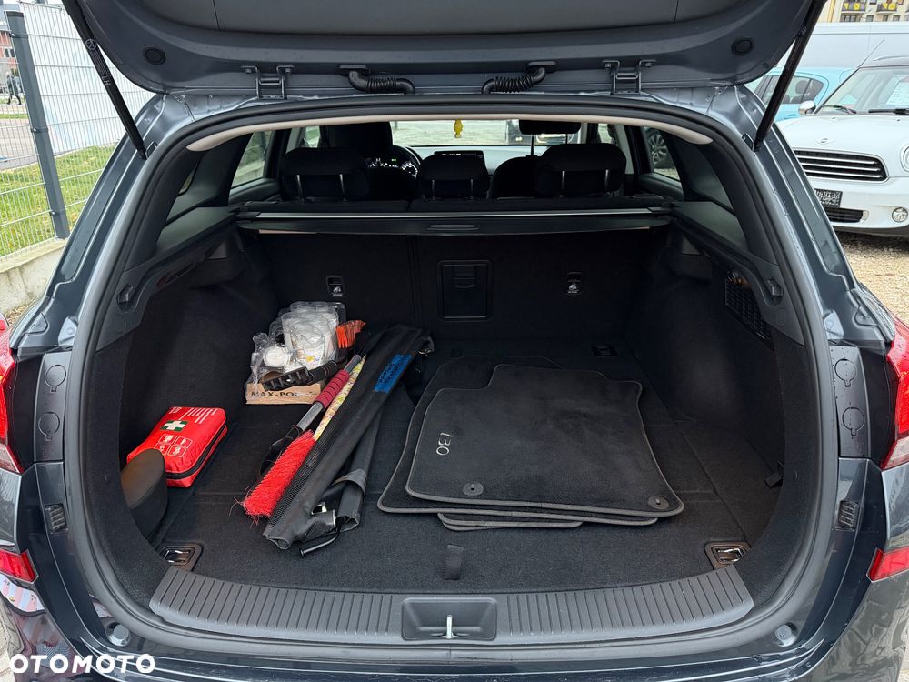 Hyundai i30 1.5 T-GDI 48V Premium - 32