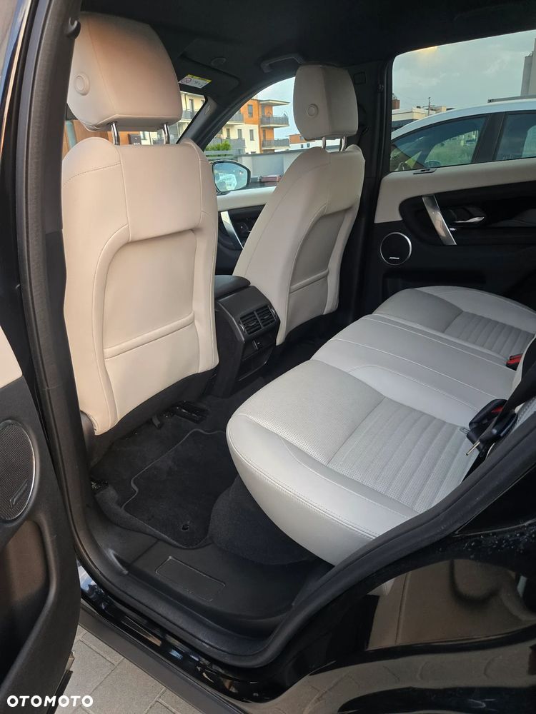 Land Rover Discovery Sport 2.0 P200 mHEV HSE - 9