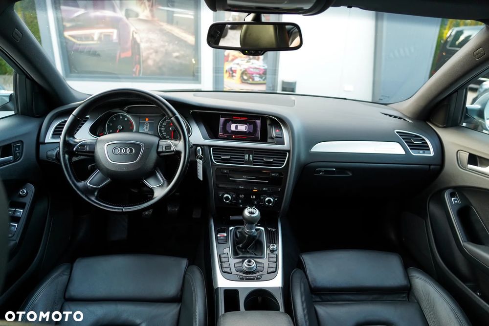 Audi A4 Avant 1.8 TFSI Ambiente - 31