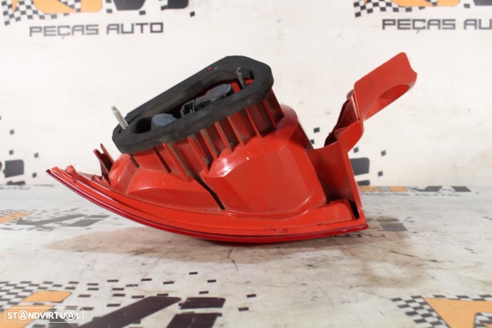 Farolim Esquerdo Seat Leon (1P1)  1P0945095f / 89320251 / Chassi Condu - 7